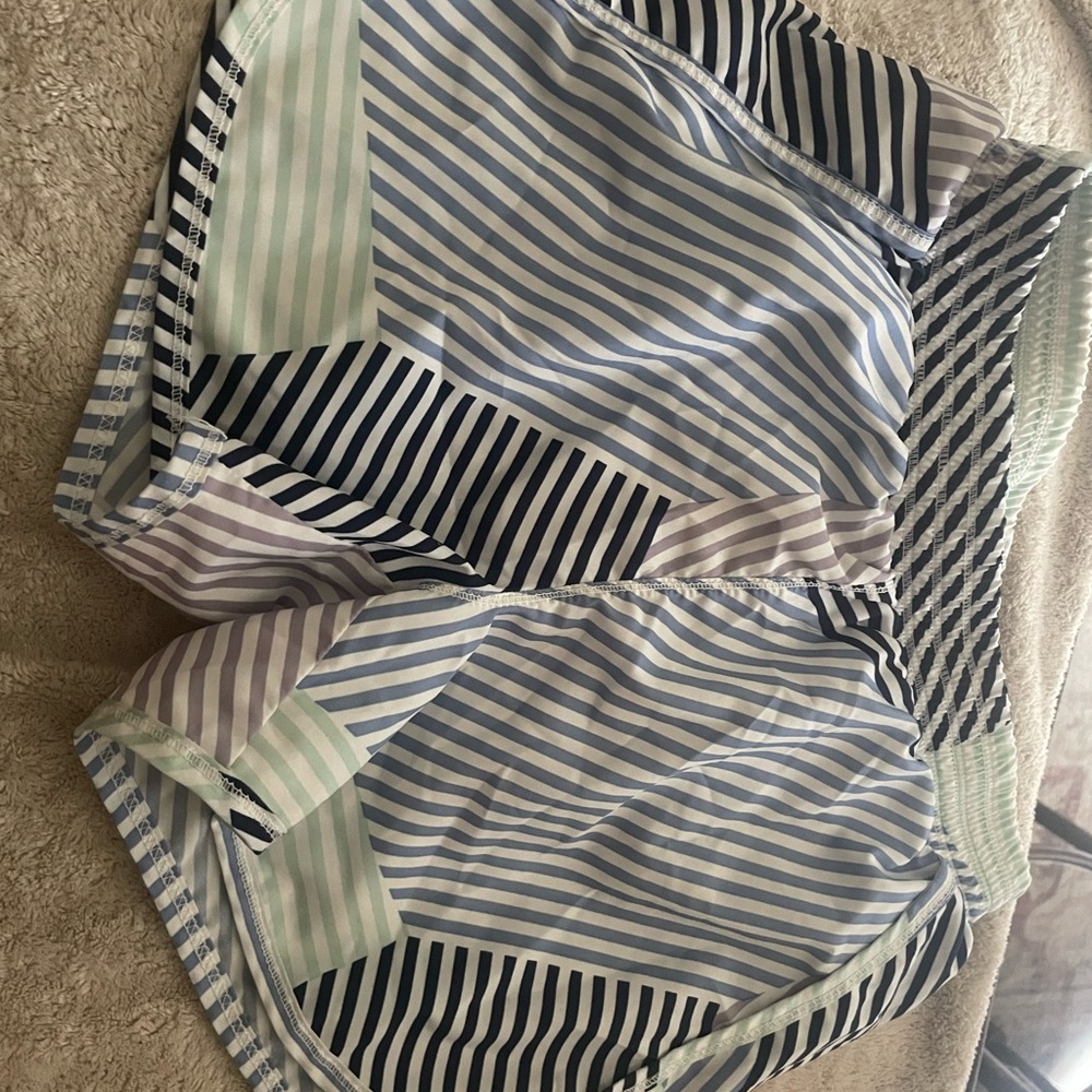 Girls 10-12 old navy active athletic shorts